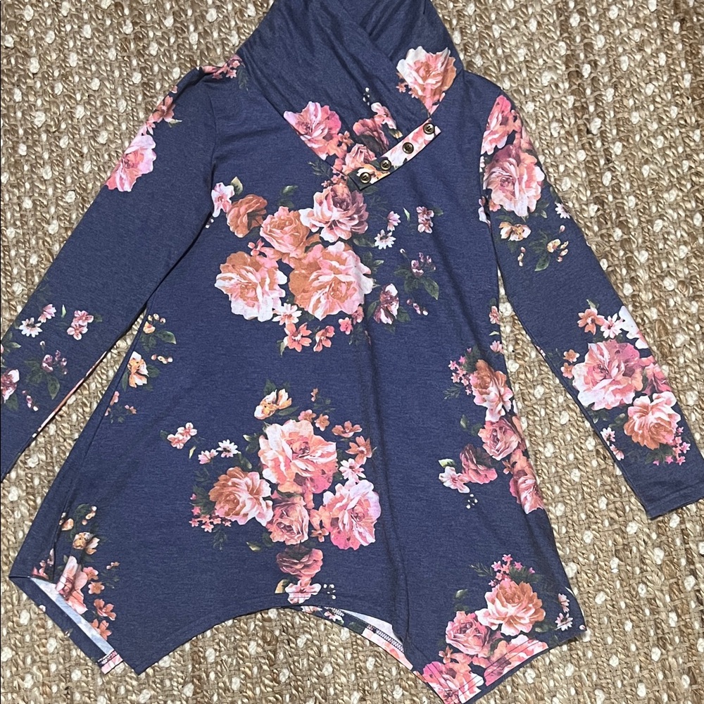Cestyle Floral Cowl Neck Top